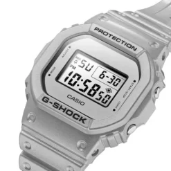 Casio Armbanduhren-G-Shock - DW-5600FF-8ER