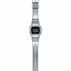 Casio 200 m)-G-Shock - GM-5600YM-8ER