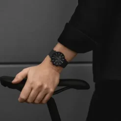 Junghans Lederarmband-FORM A Chronoscope (Engl. Datum) - 27/4371.03