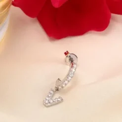 La Petite Story Ohrringe-Exigo Letter V Ohrstecker - LPS02ARQ81