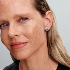 Pandora Ohrringe-Funkelnder Quadratischer Blauer Strahlenkranz Ohrringe - 293551C01