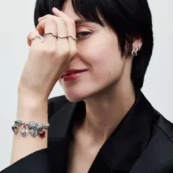 Pandora (Kette mit) Herz-Rotes Herz & Pfeil Murano Glas Charm - 793085C01